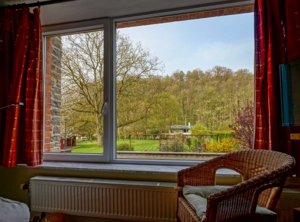 Cost of Fiberglass Window Repair in Ellicott City
